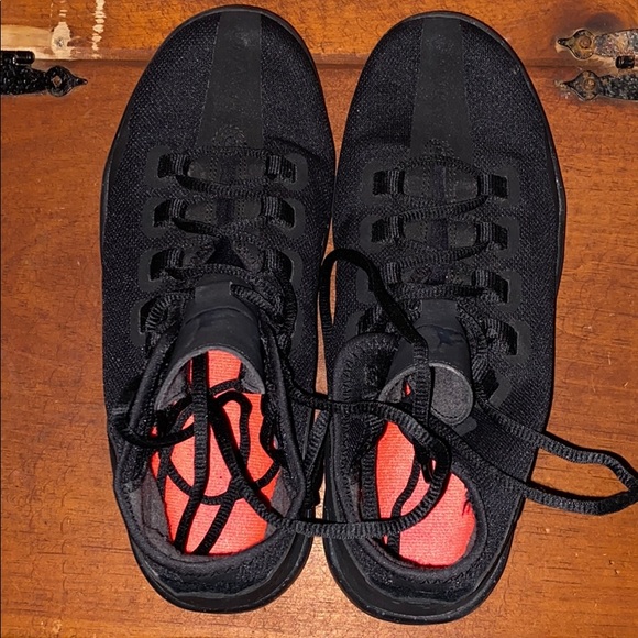 regular jordan shoes